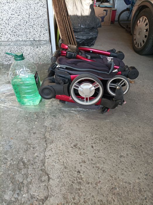 Детска количка - сгъваема