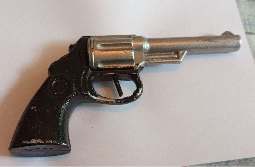 Pistol vintage de panoplie german,anii 70