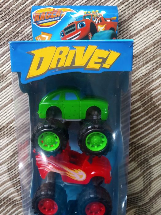 Колички "Пламъчко и Машините"