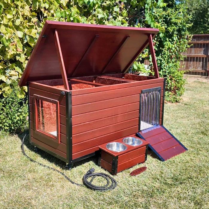 Cusca Caine Izolata Cu Incalzire Electrica & Fereastra Culoare Castana