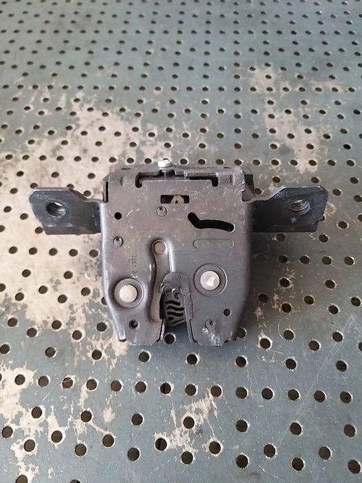 Broasca haion opel astra j 13578941