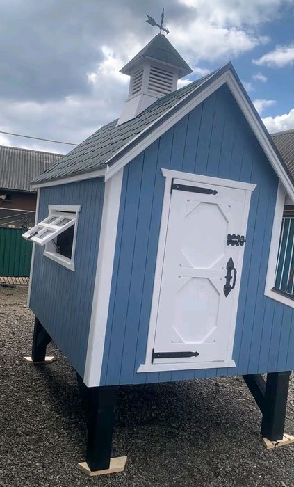 Курятник домик..