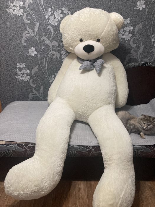 Продам плюшевого большого медведя(180см)