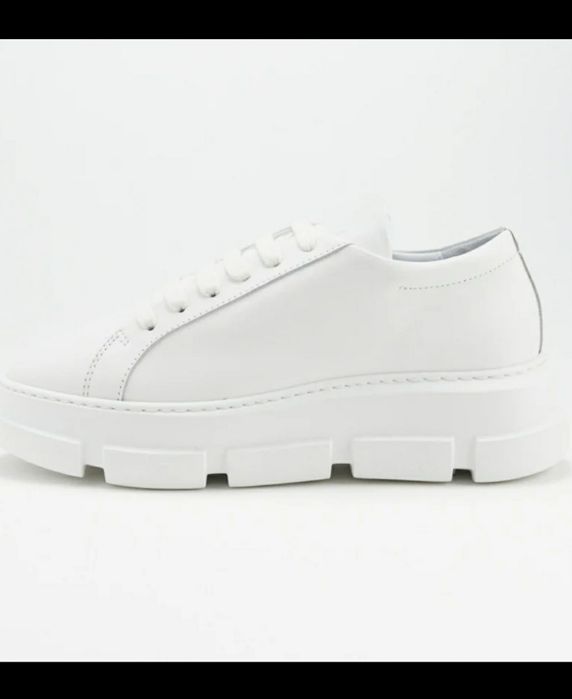 Pantofi dama ,piele naturala,albi,usori,comozi ,Italia 39