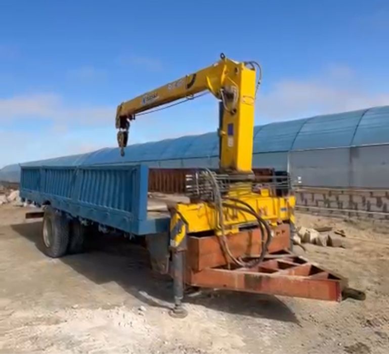 прицеп с кран- манипулятором для трактора