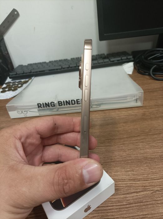 iPhone 16 Pro Desert titan 128