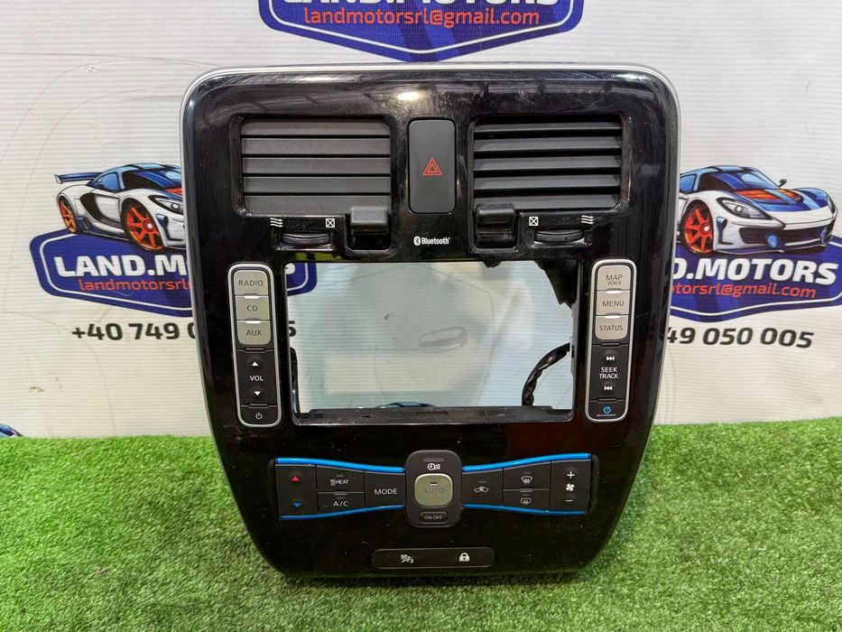 PANOU CENTRAL COMANDA CLIMA AUDIO NISSAN LEAF EM57 ELECTRIC 2016 COD OEM 682603NLOA 687513NLOA 2011-2017