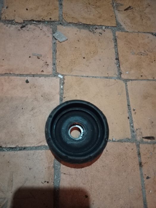 Продам запчасти на ауди б4