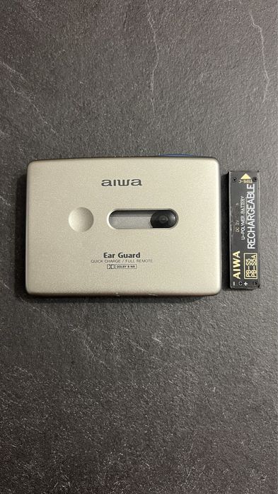 AIWA walkman , vezi descriere