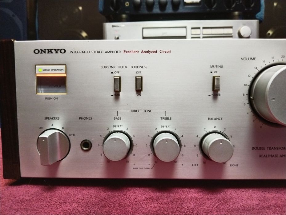 ONKYO Integra A-815RX