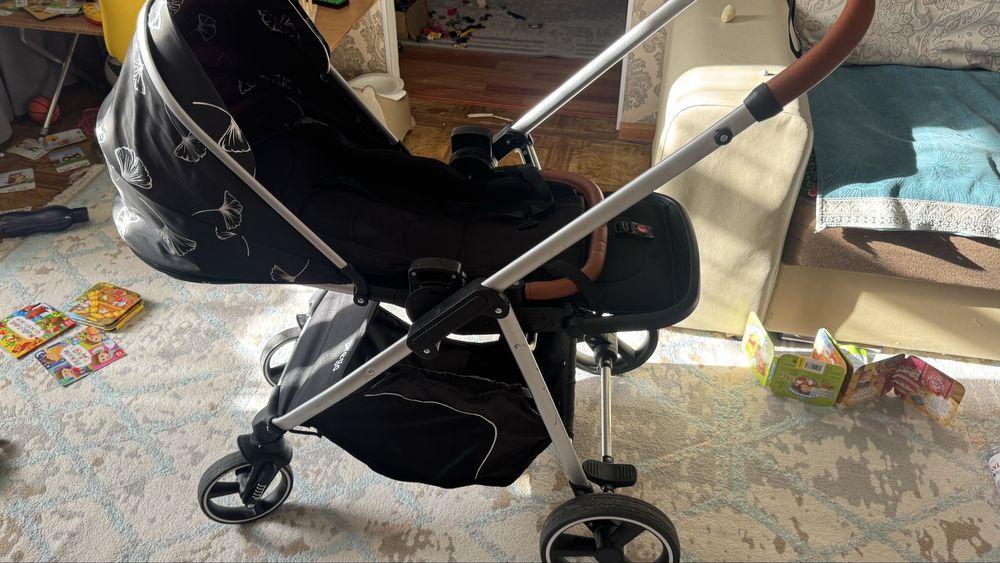 Продается Детская коляска