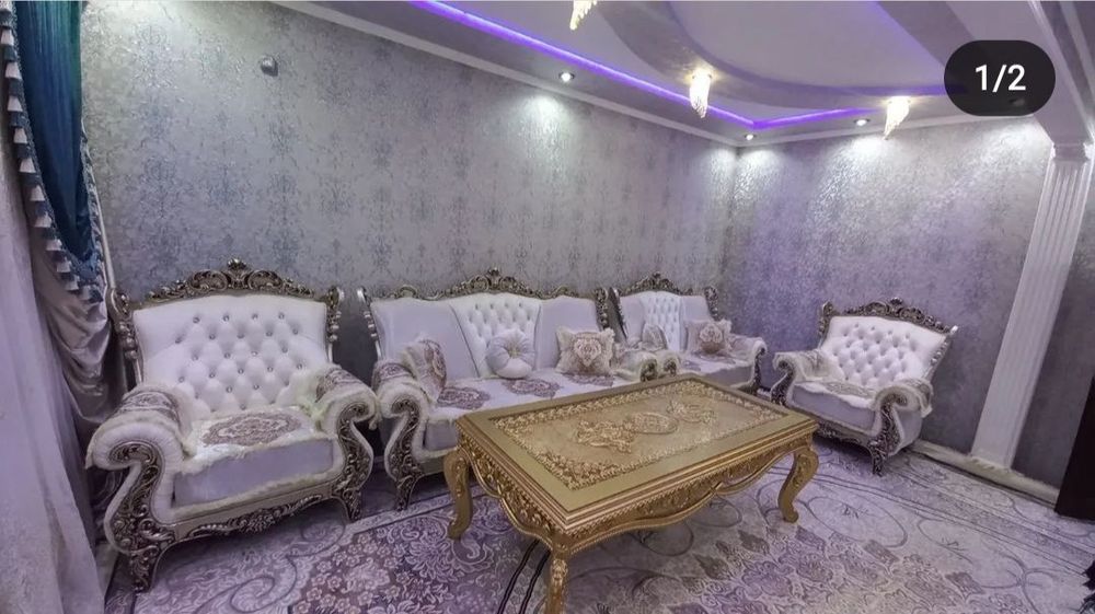 Мягкий мебель для гостиной и в наличии