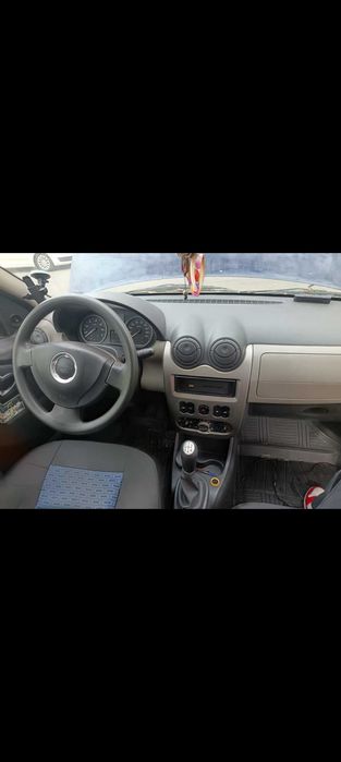 Vand Logan 2008 model facelift
Mentionez: Masina merge bi