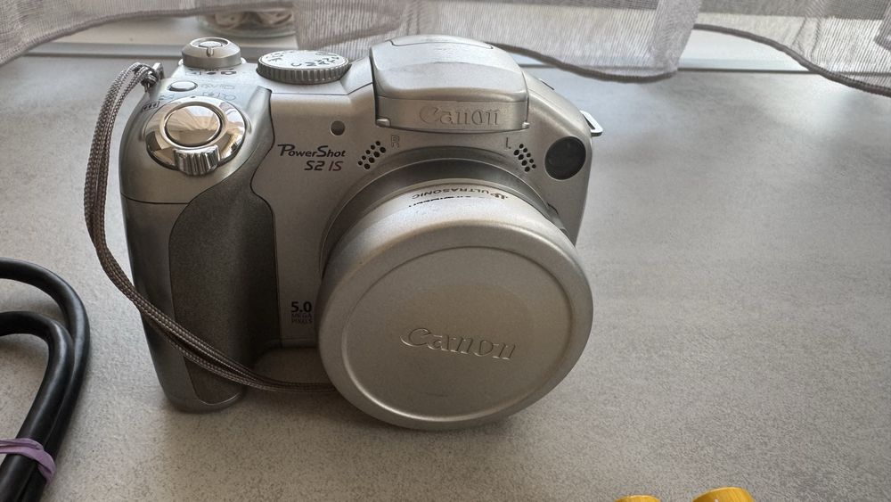 Aparat foto Canon powershor S2 IS