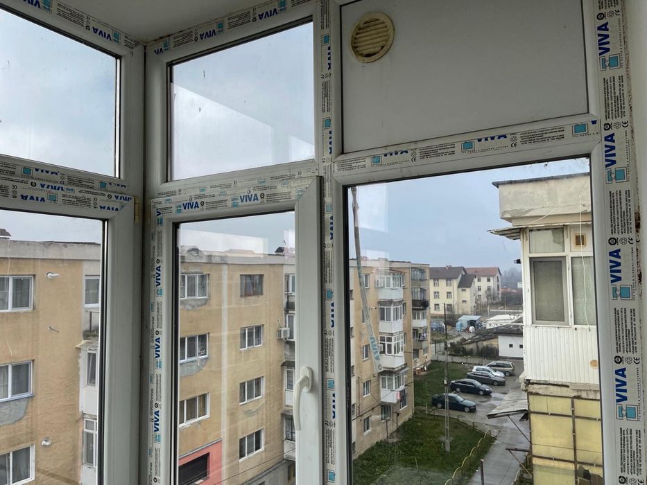 Vand apartament 2 camere