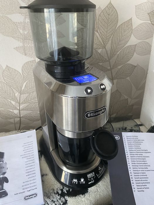 Delonghi КОФЕМОЛКА KG 521.M
