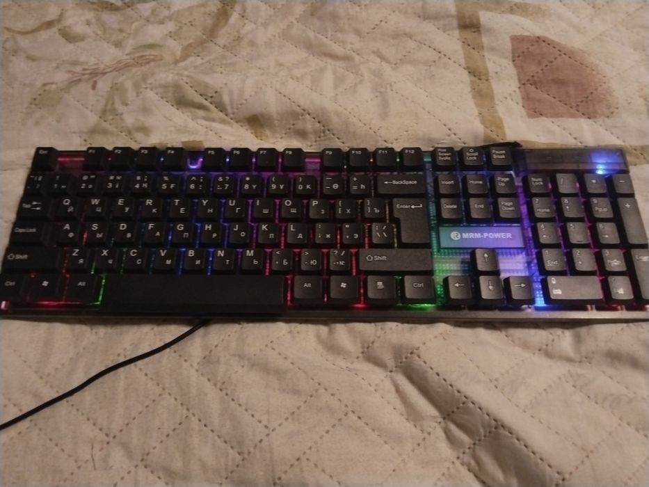 Продаю ноут 250000