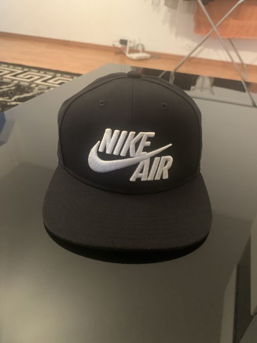 Vand sapca nike noua