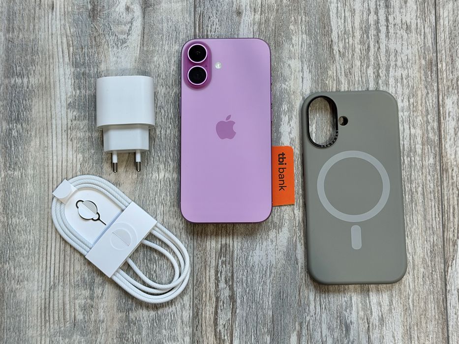Iphone 16 128 GB Pink Безупречен - 89 % Battery