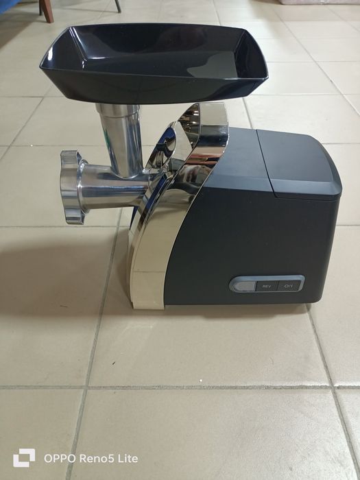 Мясорубка BOSCH новый