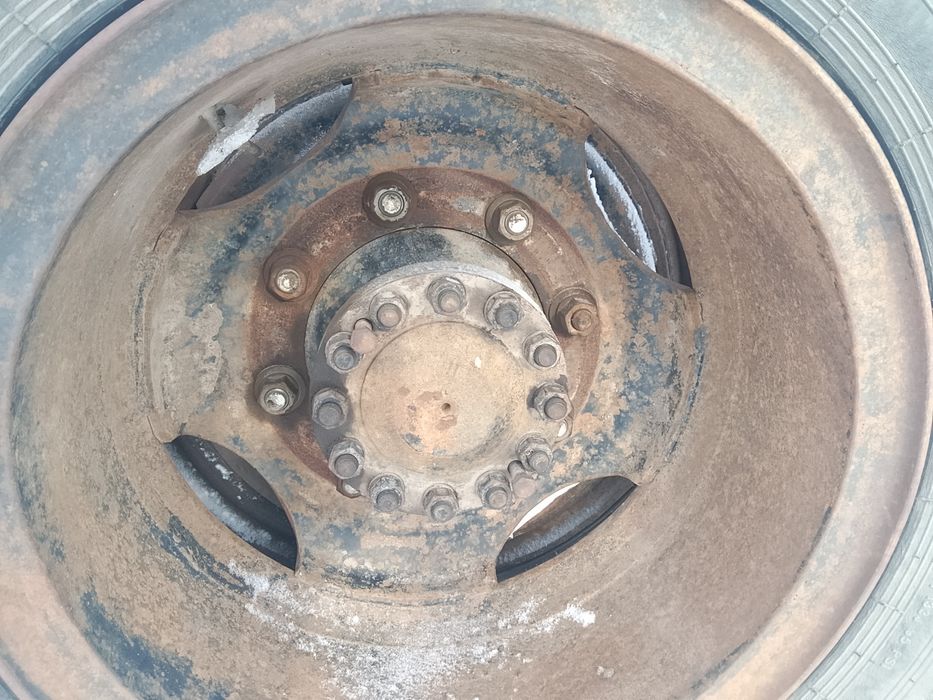 Продам запчасти на зил