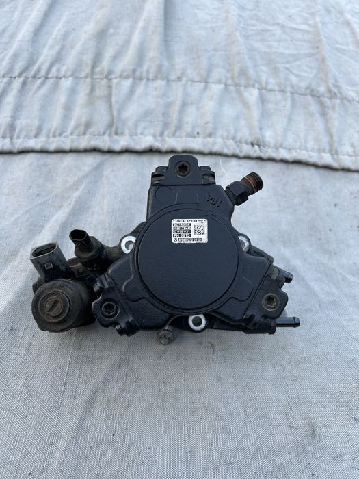 Горивна помпа - Mercedes C (w204)