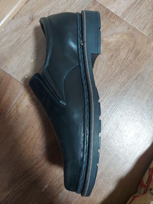 Продам  кожаные туфли