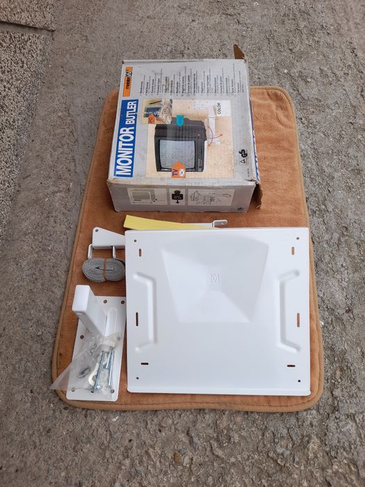 Стойка за телевизор