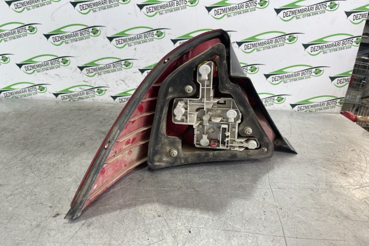 Lampa / Tripla stop dreapta pe aripa CU DEFECT 1S7113404A / 1S71-1340