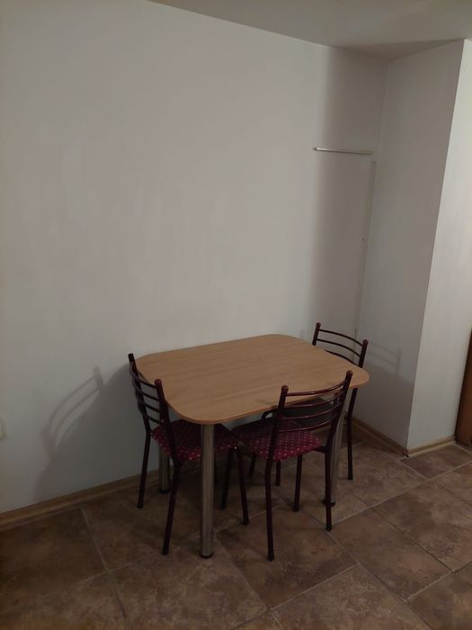 Garsoniera decomandata,ultrancentral, AC, centrala termica, zona Muzeul Olteniei