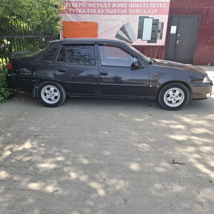 Срочно продам нексия 2