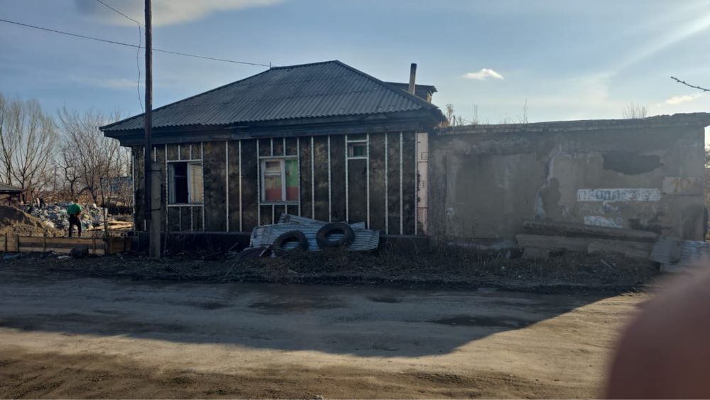 Продам дом на разбор
