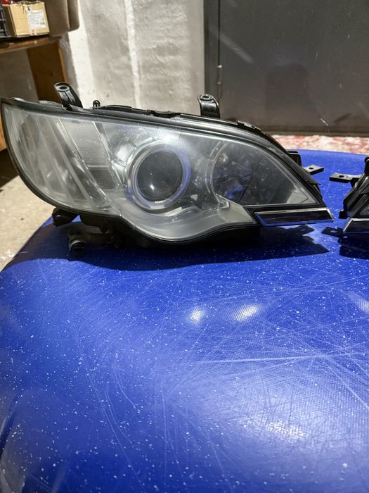 Продам фары Subaru Outback