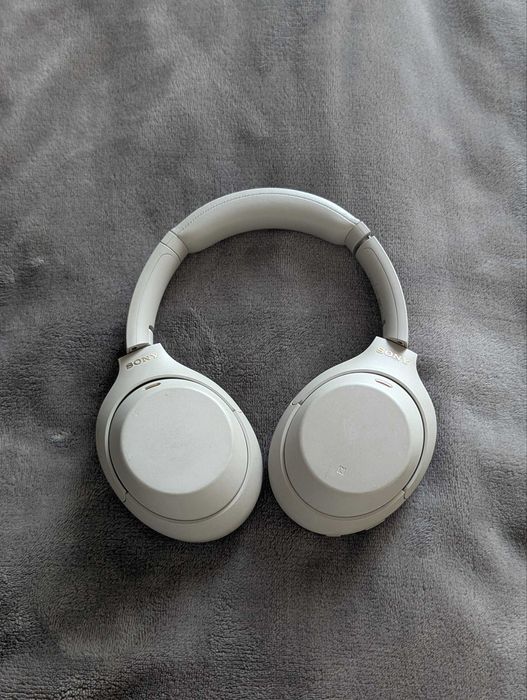 Наушники Sony XM4