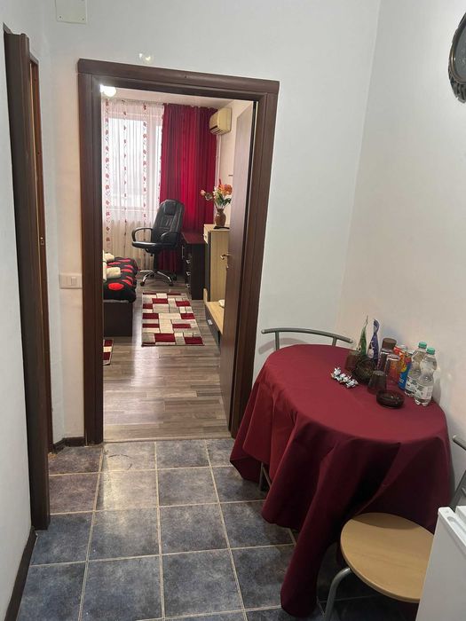 Inchiriez Garsoniera