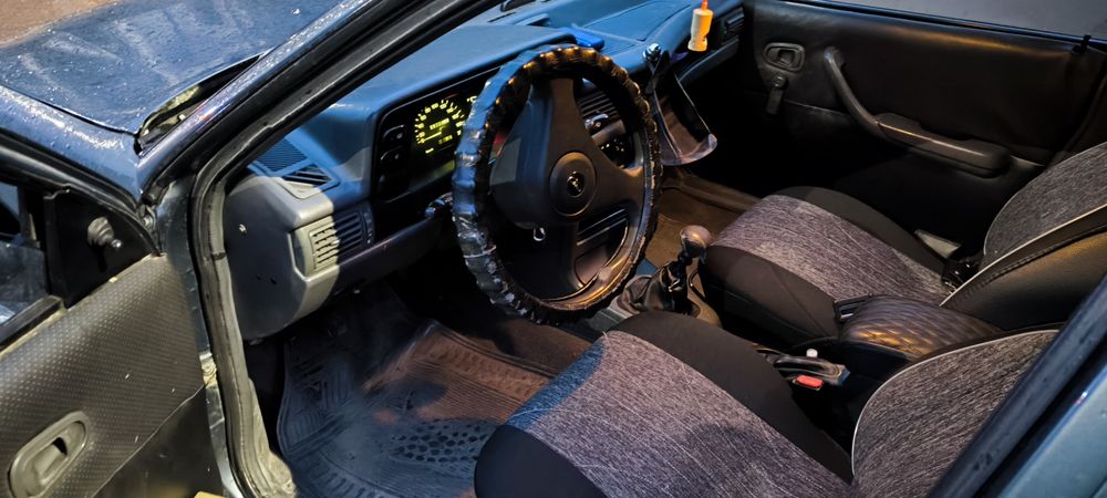 Автомобиль Daewoo Nexia 1 SOHC Корейская сборка 1998 г. в. 1.5,L