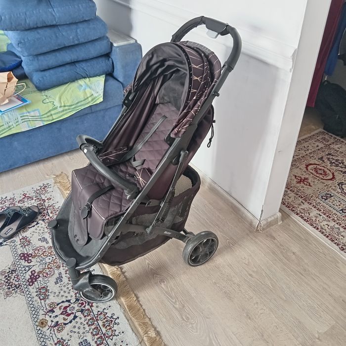 Продам хорошую коляску