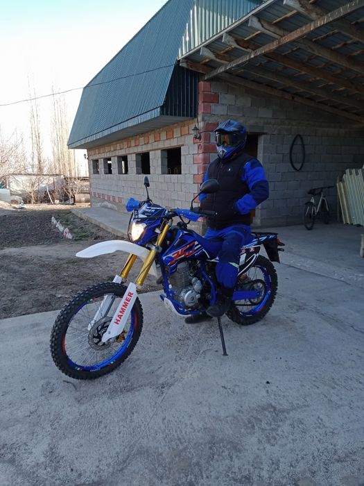 Мотоцикл Эндуро сатылады