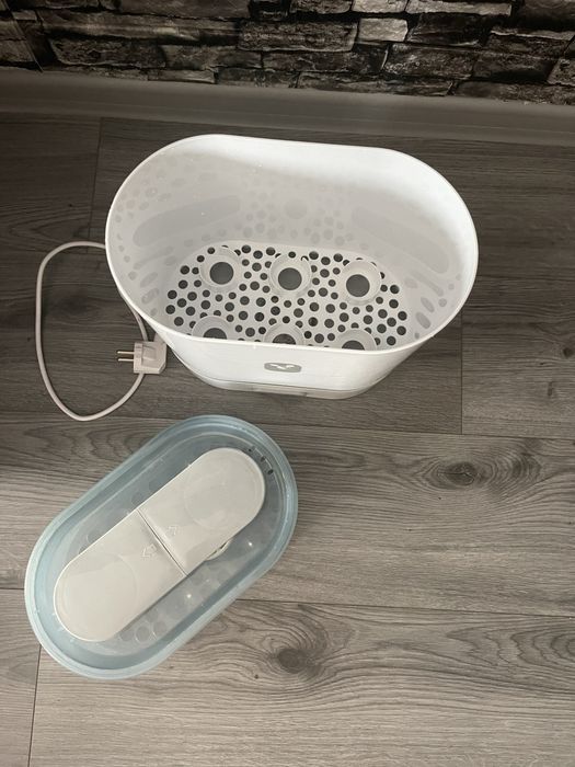 Стерилизатор за шишета