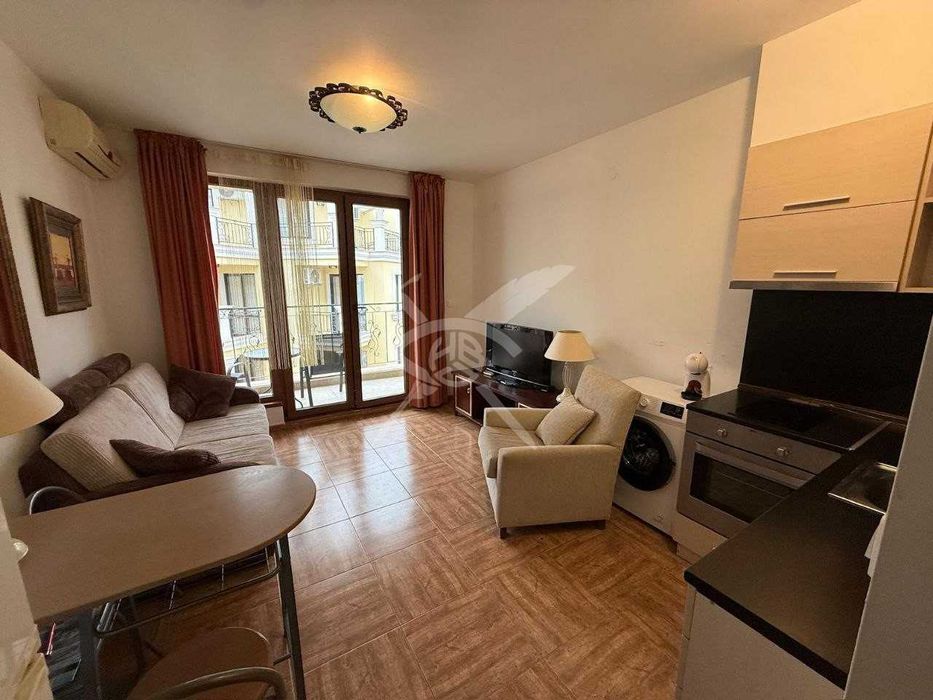 Продава се Двустаен апартамент в Свети Влас - 55 кв.м за 1728 €/кв.м - Снимка #1