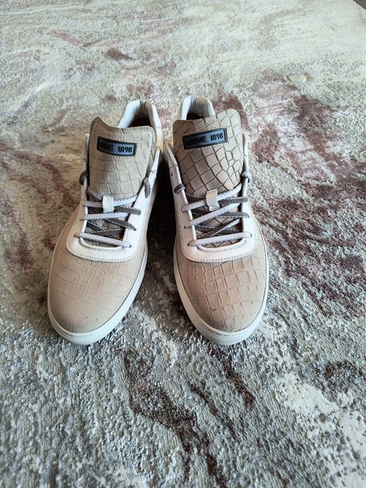Pantofi sport din piele naturala culoare crem mărimea 44