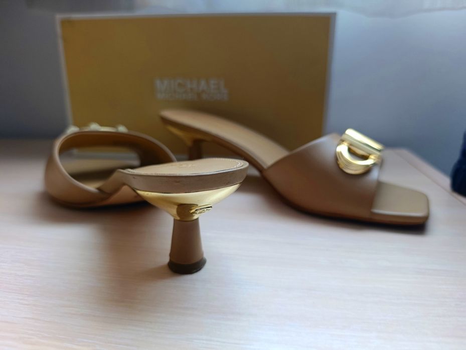 Кожени чехли Michael Kors