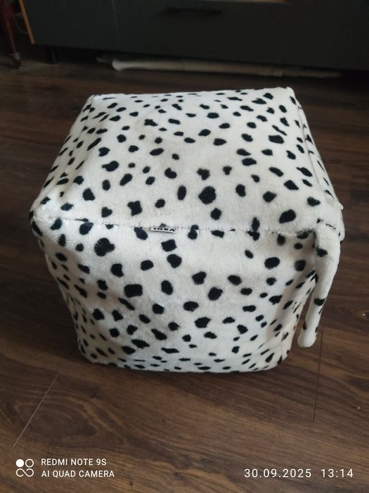 Пуфик IKEA "Далматинец"