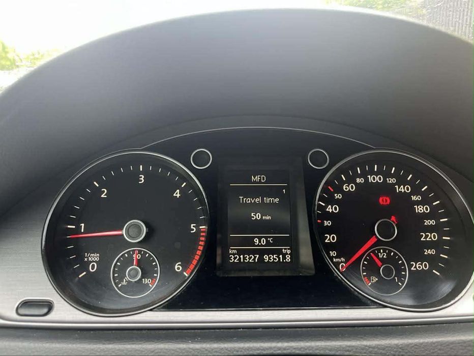 VOLKSWAGEN Passat 2011 — imagine 3