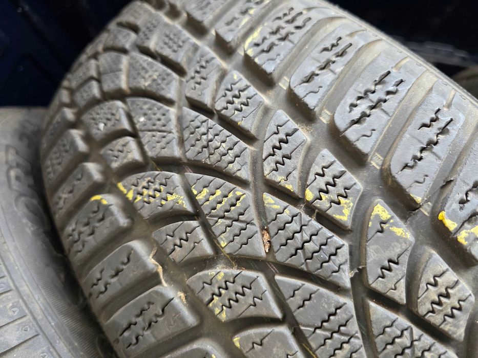 4бр Зимни гуми 195 60 16 С - Dunlop