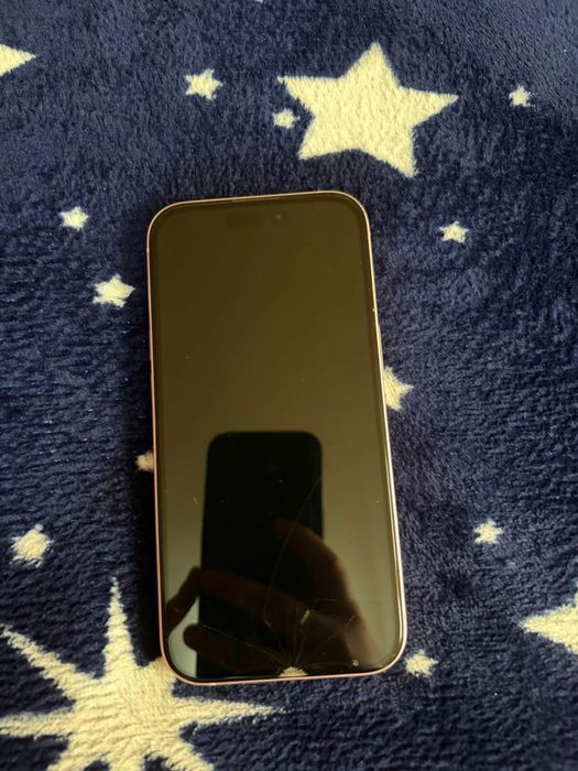 Iphone 15, nu se aprinde