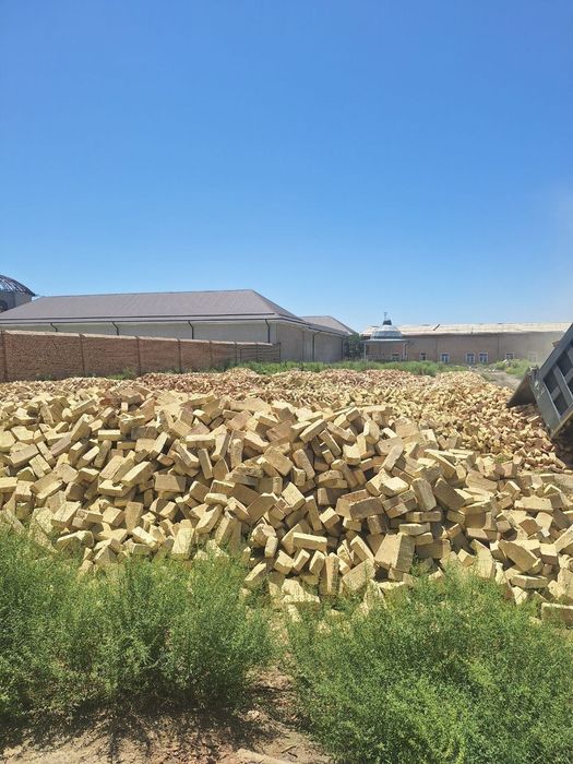 Гишт Сотилади примой Заводан даставкаси ичига Бухоро вил буйлаб 940 су