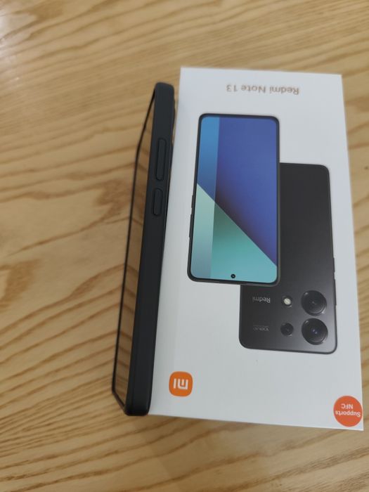 Продавам Xiaomi Redmi Note 13