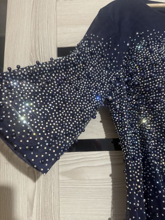 Продам шикарное платье