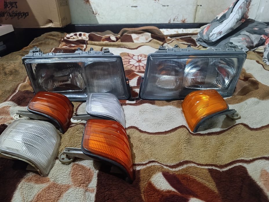 Фары на Мерседес 190 и поворотники